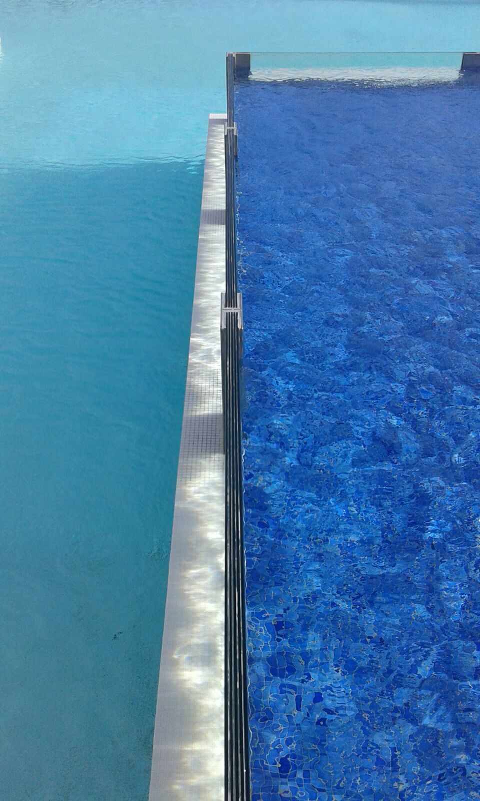 Caribecan Punta Cana piscina vidrio